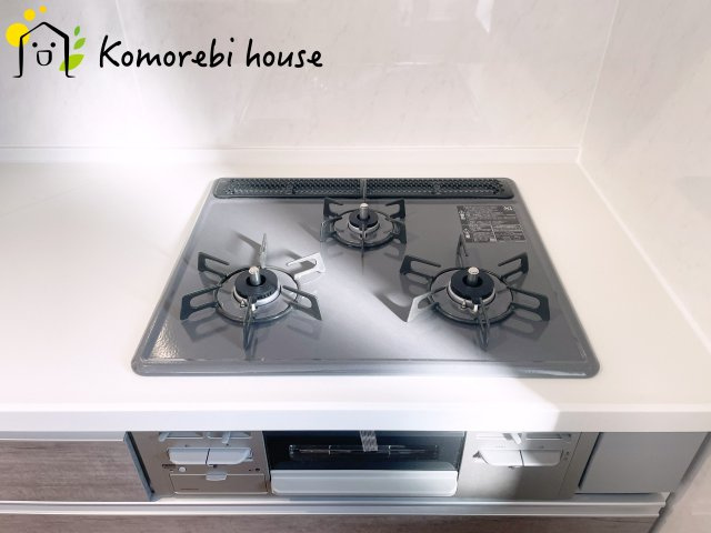 北本市中丸2丁目　新築一戸建て　いろどりアイタウン　01のキッチン|お料理しやすいキッチンです