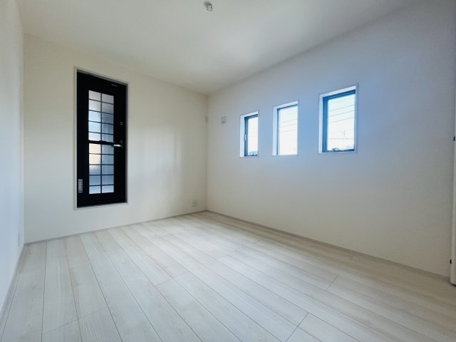 【洋室】 | 熊谷市新堀新田第3　LiveleGarden.s　新築戸建　全1棟　1号棟