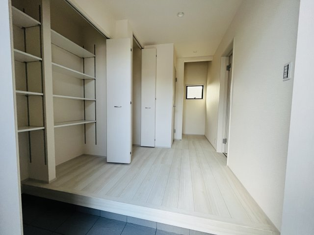 【玄関】 | 熊谷市新堀新田第3　LiveleGarden.s　新築戸建　全1棟　1号棟