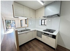 ◆価格改定◆リフォーム済み◆戸塚区原宿3丁目　中古戸建　2999万円のキッチン