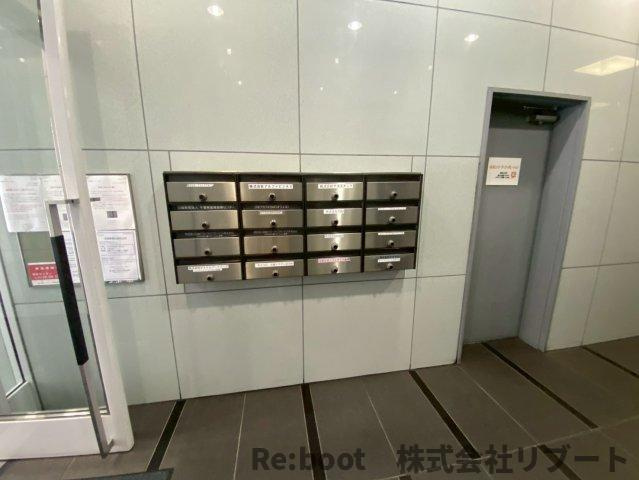  東信船橋ビルのロビー