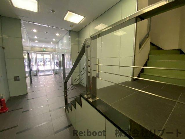  東信船橋ビルのロビー