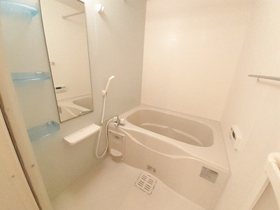 【浴室】 | ニュージェルメ・アイⅢ | ゆったり過ごせるお風呂です