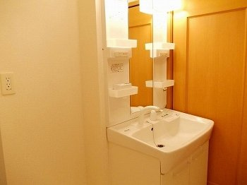 【洗面所】 | アストーレＭ | 広い洗面スペース