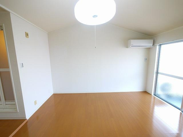 コーポ三和新大宮Ⅰ号館の洋室|ゆったりした洋室です