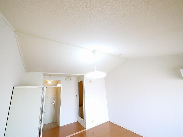 コーポ三和新大宮Ⅰ号館の洋室|使い勝手のいい洋室です