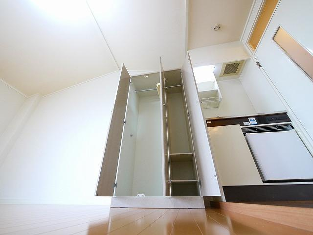 コーポ三和新大宮Ⅰ号館の収納|便利な収納スペースです