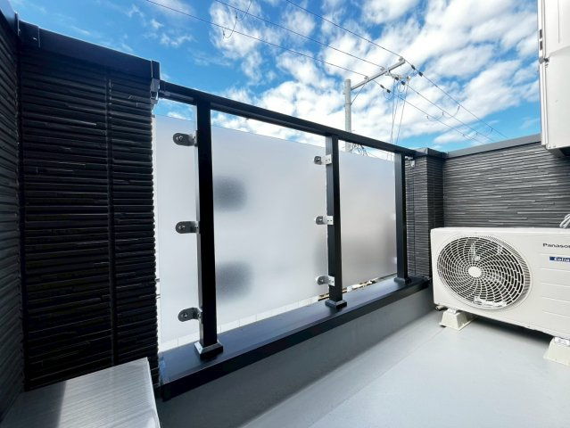 LINOメゾン岸部南のバルコニー