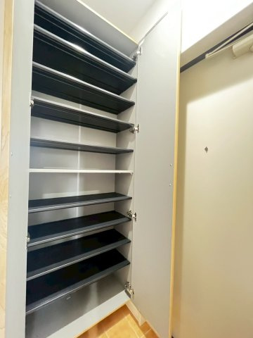 LINOメゾン岸部南の収納