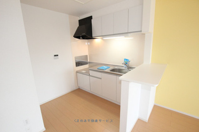 【キッチン】 | ソレイユ・タカクラ | きれいなキッチンです
ソレイユ・タカクラ　204号室　平成26年4月25日