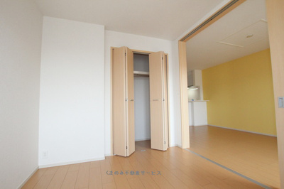 【収納】 | ソレイユ・タカクラ | こまごまとしたものを収納できそうですね
ソレイユ・タカクラ　204号室　平成26年4月25日