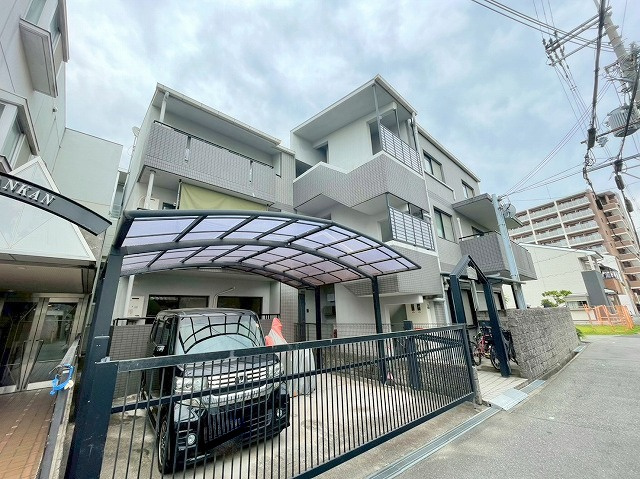 フォレストコート2番館の外観