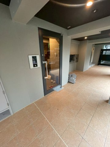 YIELD BS 東京 NORTHのエントランス