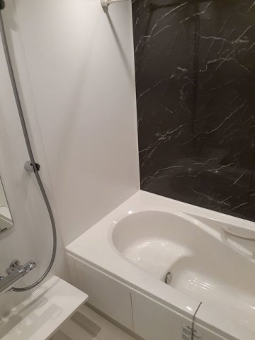 ラ・フェリーチェⅡの浴室|追い焚き・浴室乾燥機付きのお風呂です♪