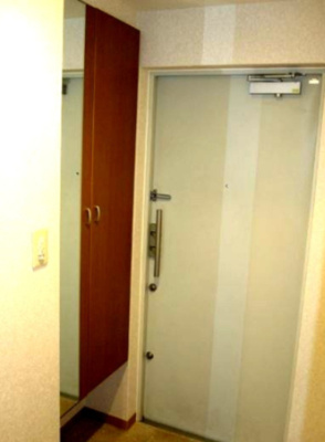 【玄関】 | ジョイフル寿 | ※イメージ　反転タイプのお部屋の写真