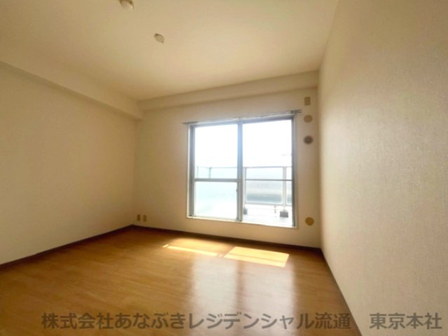 グランドメゾン幕張の洋室