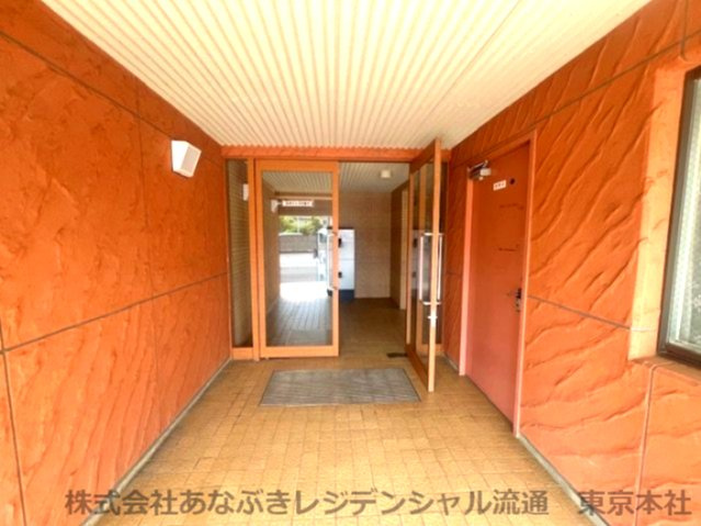 グランドメゾン幕張のエントランス