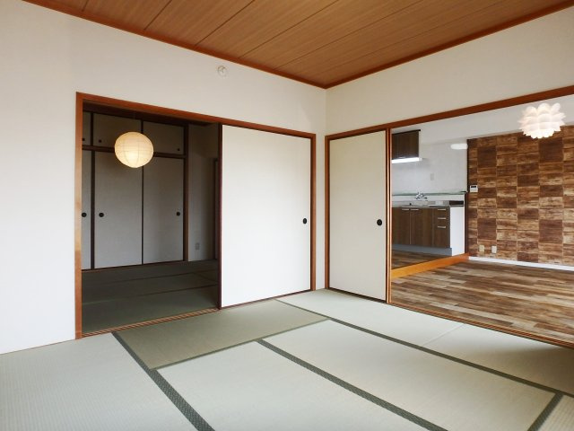 チャフル甲東の和室