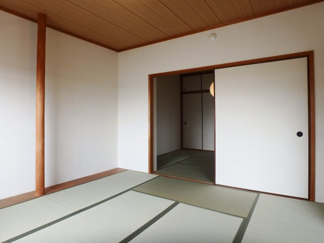 チャフル甲東の和室