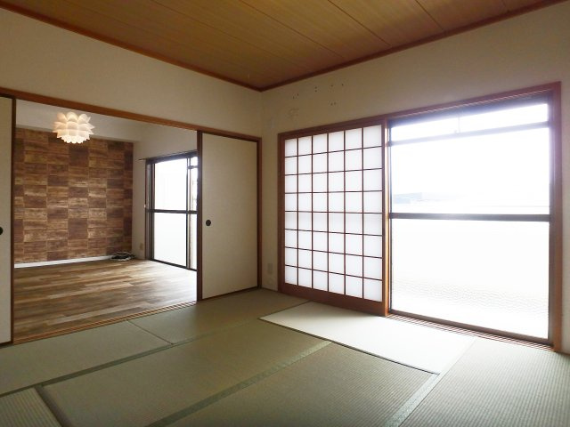 チャフル甲東の和室