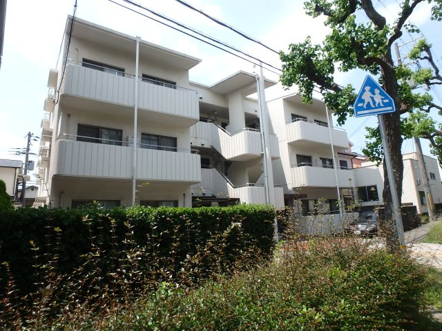 チャフル甲東の外観