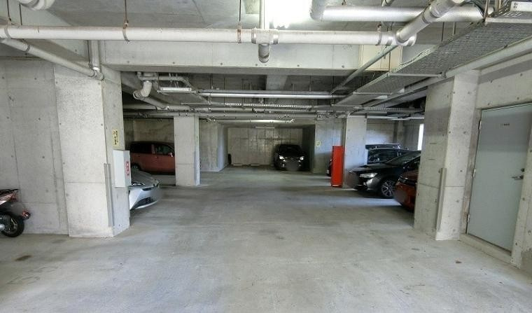 コモンシティ星田ヴェルデヒルズ3番館の駐車場|■物件内覧・資金計画相談・住宅ローン相談、リフォーム相談、お問合せ受付中■
※当日・翌日のご内覧、ご相談はお電話でのお問合せがスムーズです！