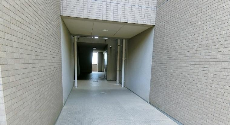 コモンシティ星田ヴェルデヒルズ3番館のエントランス|■物件内覧・資金計画相談・住宅ローン相談、リフォーム相談、お問合せ受付中■
※当日・翌日のご内覧、ご相談はお電話でのお問合せがスムーズです！