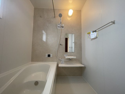 【独立洗面台】 | 八重瀬町具志頭（全11棟）3・4・10号棟 | 10号棟　三面鏡付き洗髪洗面化粧台♪