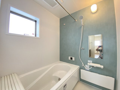 【独立洗面台】 | 八重瀬町具志頭（全11棟）3・4・5・8・10号棟 | 5号棟　三面鏡付き洗髪洗面化粧台♪