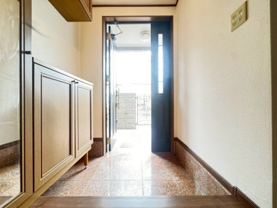 【玄関】 | 池田市石橋2丁目貸家