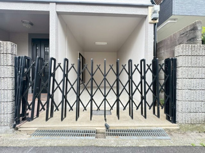 【駐車場】 | 池田市石橋2丁目貸家