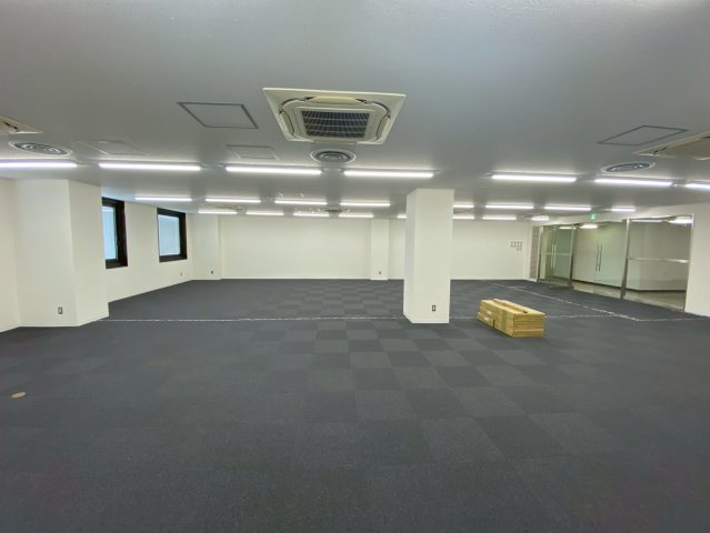 榊原第二ビルの内装