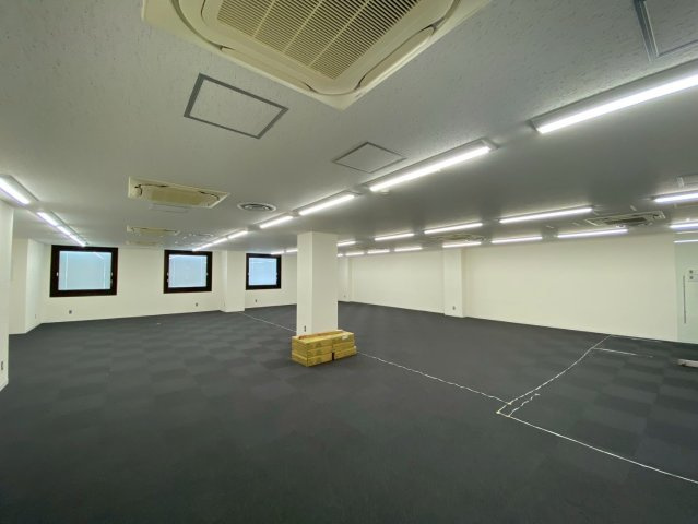 榊原第二ビルの内装