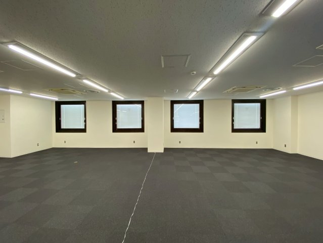 榊原第二ビルの内装