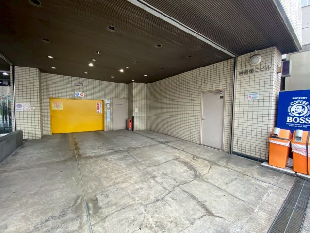 榊原第二ビルの駐車場