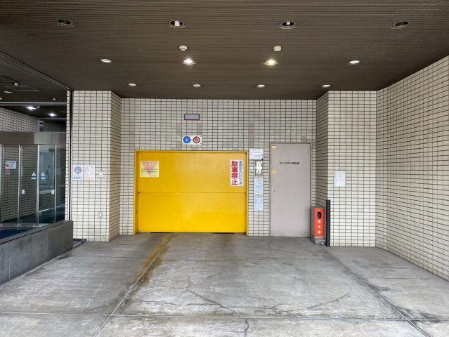 榊原第二ビルの駐車場