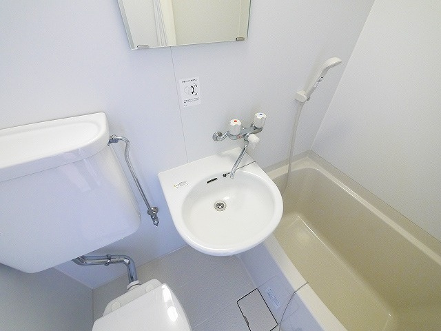 コーポ三和新大宮Ⅰ号館のその他|洗面台です