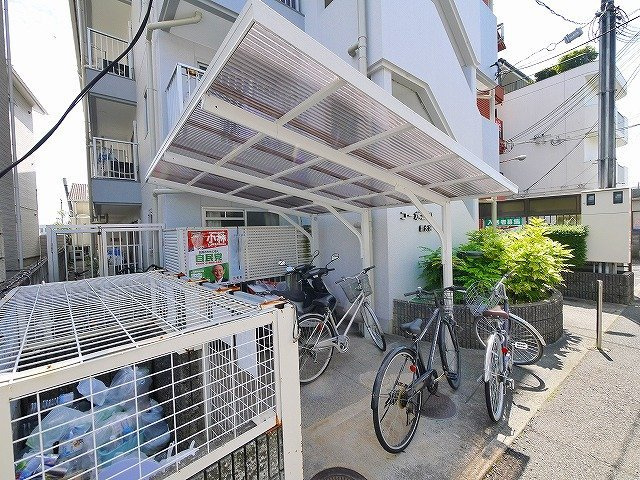 コーポ三和新大宮Ⅰ号館のその他共用部分|駐輪場があります