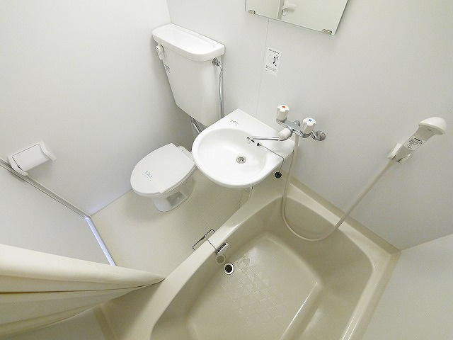 コーポ三和新大宮Ⅰ号館の浴室