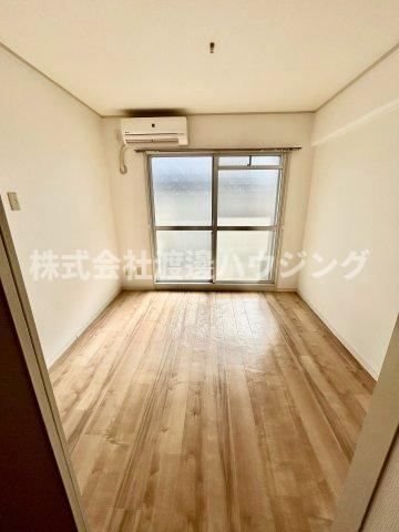 メゾン千里中央の寝室