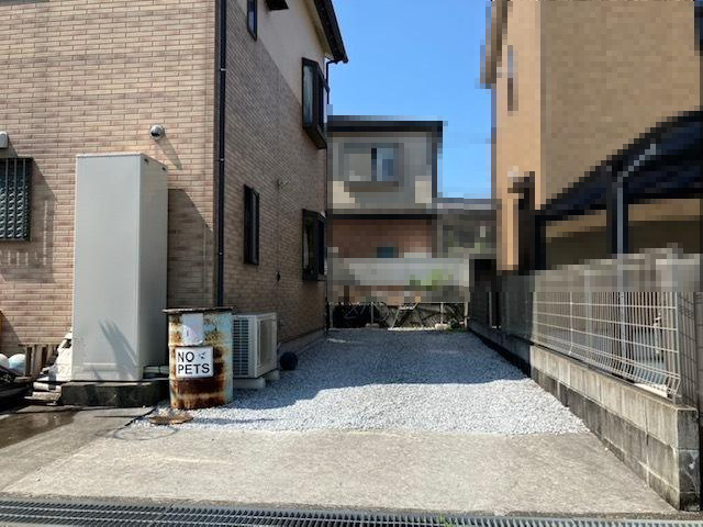 高知市介良甲　中古戸建ての駐車場