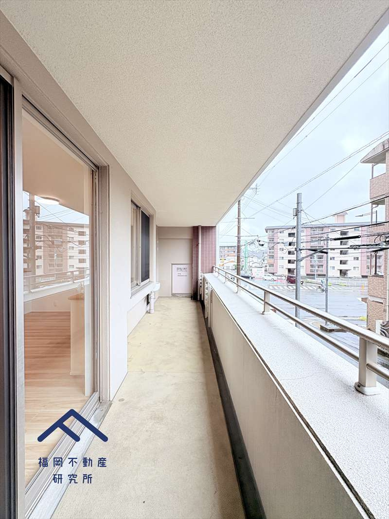 アーバンパレス春日一の谷LAKE AVENUEのバルコニー