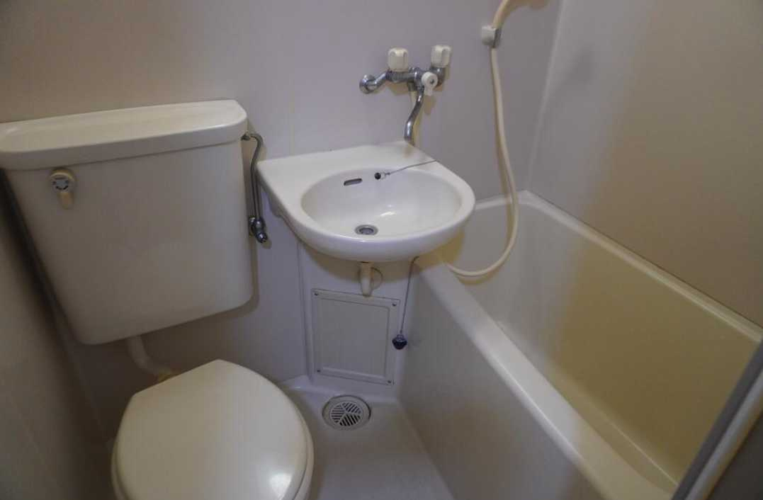 ベイシェス三軒茶屋　駅徒歩２分　女性限定　最上階の浴室