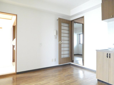 【居間・リビング】 | オーシャンビュー江井島 | ※写真は同物件別部屋です