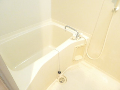 【浴室】 | オーシャンビュー江井島 | ※写真は同物件別部屋です