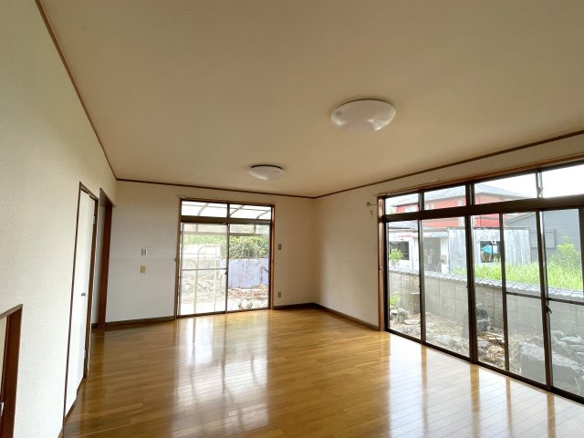 プレステージ福島貸家の居間・リビング
