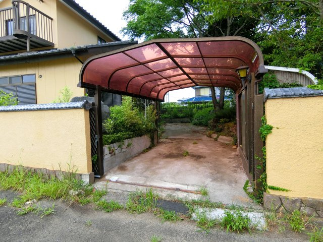 プレステージ福島の駐車場