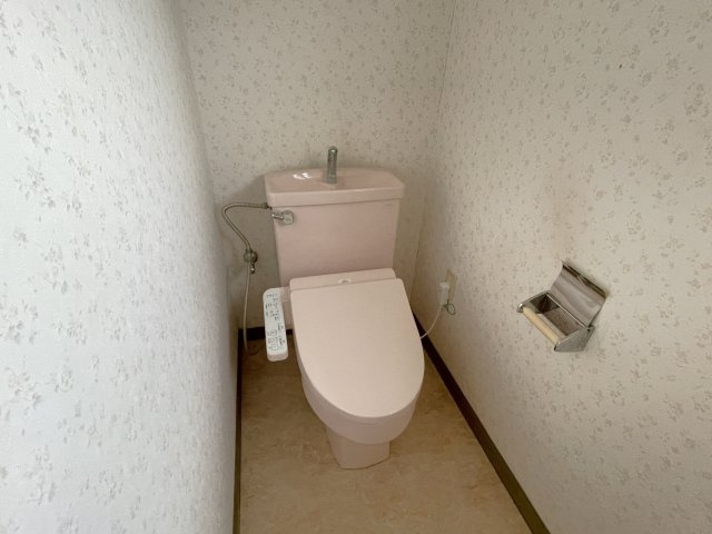 プレステージ福島貸家のトイレ