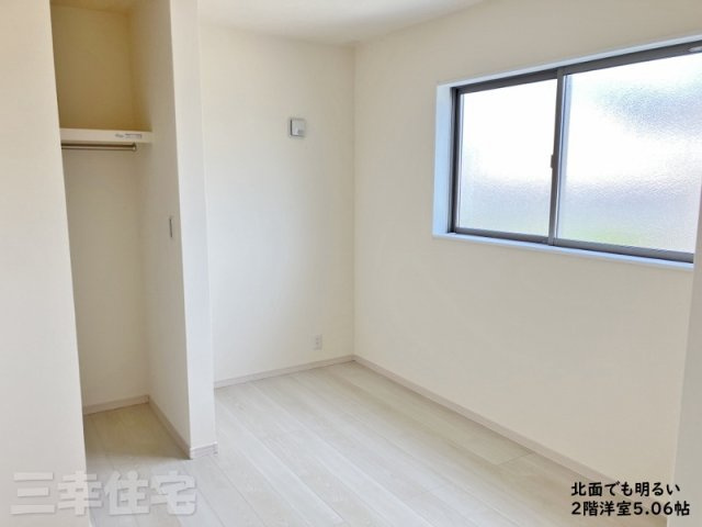 碧南市相生町の洋室|洋室5.06帖。2階に4部屋あります♪
