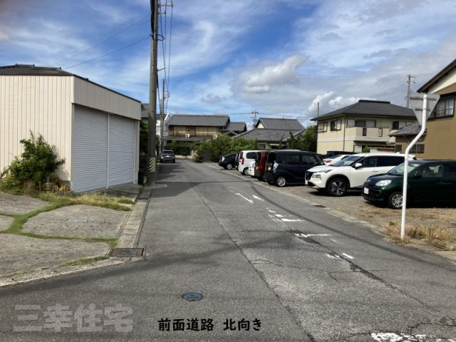 碧南市相生町の前面道路含む現地写真|道路幅6m　前面道路が広いからお車の駐車もラクラク
